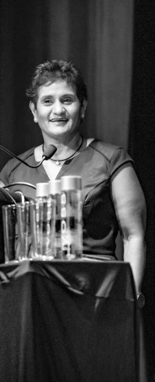 Yvette-Roe