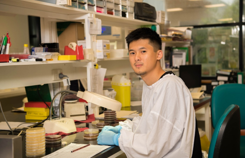 Dr Damian Oyong
