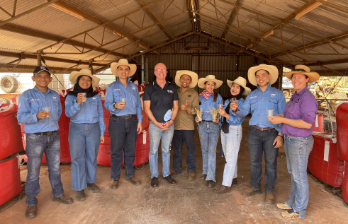 Students from Indonesia’s Indonesia’s Gadjah Mada University have been studying at Katherine Rural Campus to foster understanding of Australian systems and processes when it comes to the livestock industry, biosecurity, production systems and the supply chain.
