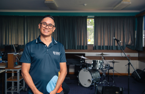 Charles Darwin University (CDU)’s new Lecturer in Contemporary Music Dr Vincent Perry is passionate about music and teaching and is calling on all students who want to study music to come to CDU.