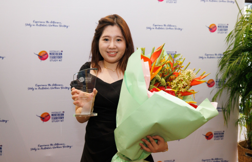 The Territory’s Young Achiever Awards were held at at Mindil Beach Casino Resort on Friday April 14 with CDU student, Yuqing (Crystal) Zhao receiving the Charles Darwin University sponsored International Student Award.