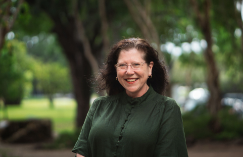 Dr Claire Bartlett