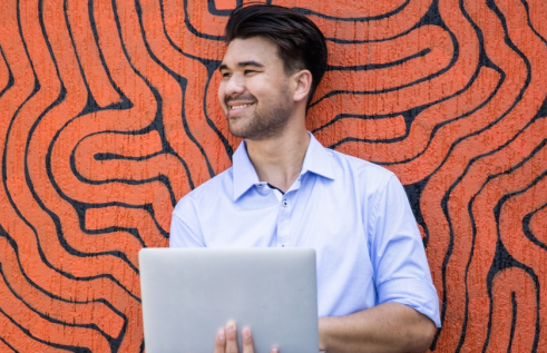 The new discount aims to offer lifelong learning opportunities for Charles Darwin University alumni.